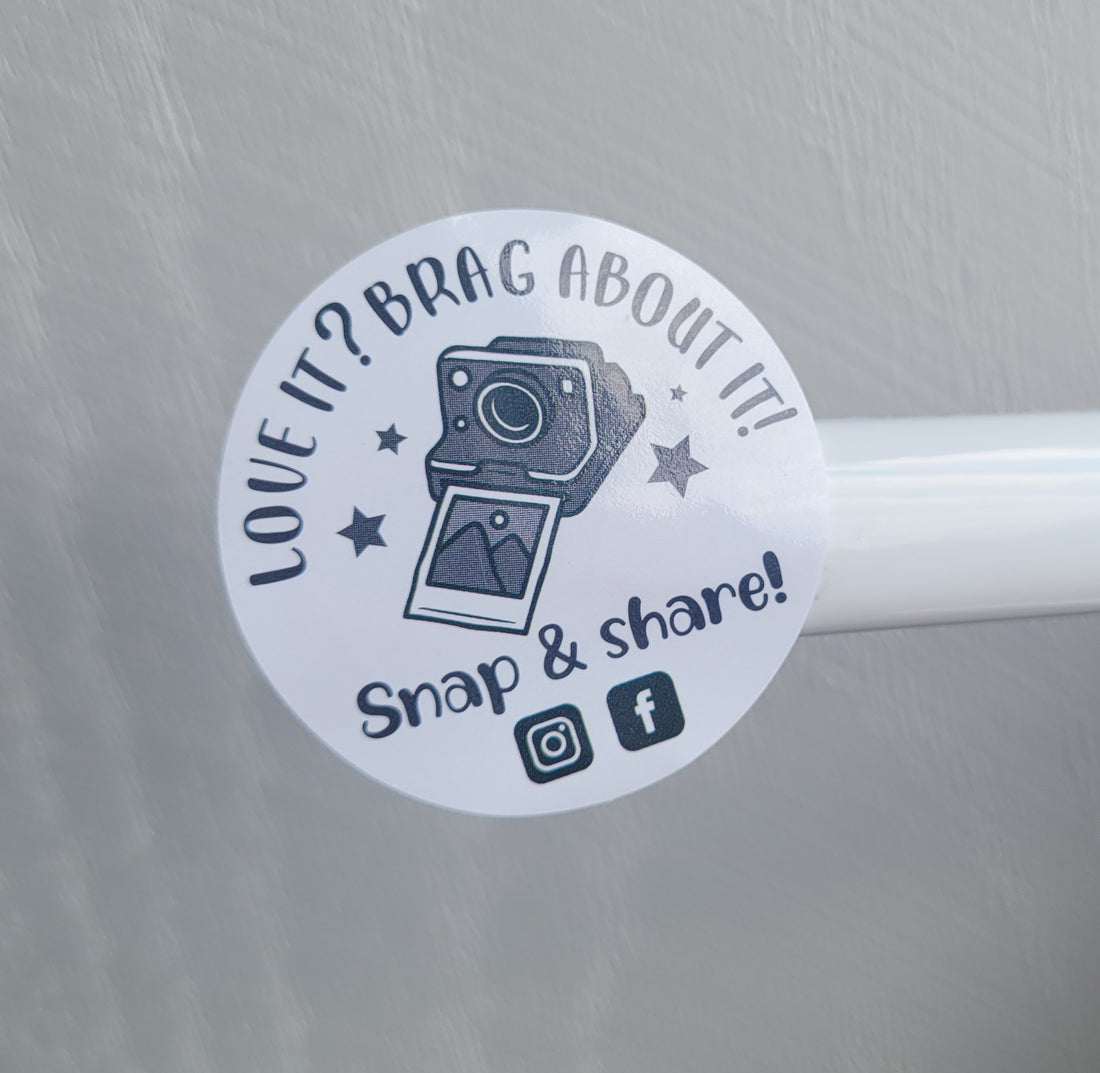 100 Sticker Prediseñado Share Black/White 1.5"