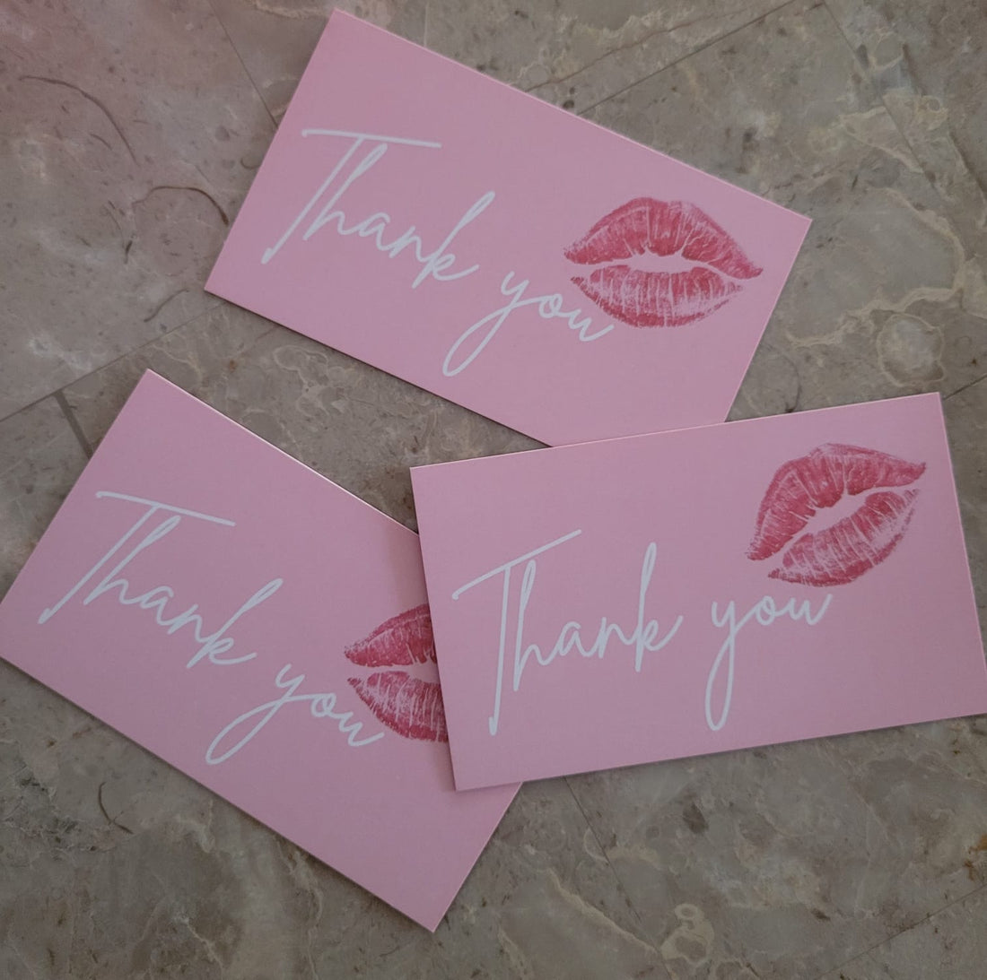 Tarjetas Agradecimiento Kiss Pink
